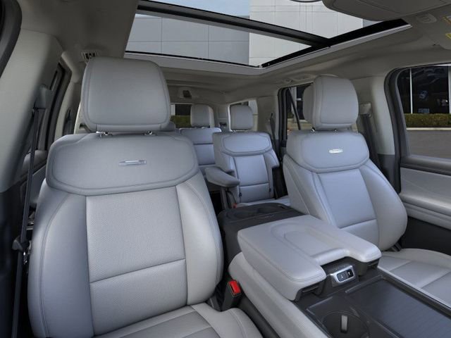 New 2026 Ford Expedition Platinum image 10