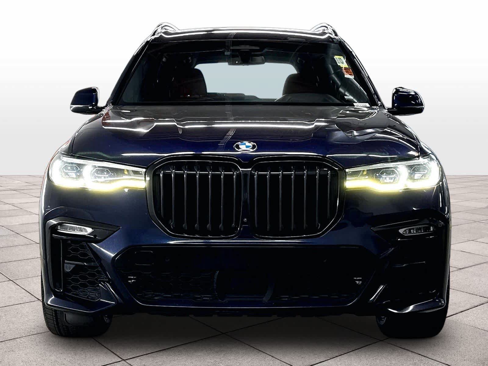Used 2021 BMW X7 M50i AWD/4WD image 3