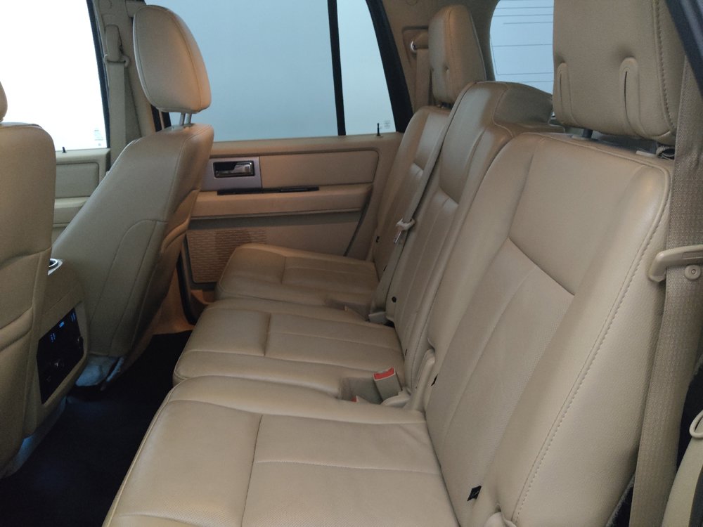Used 2016 Ford Expedition EL Limited w/ Equipment Group 301A AWD/4WD image 18