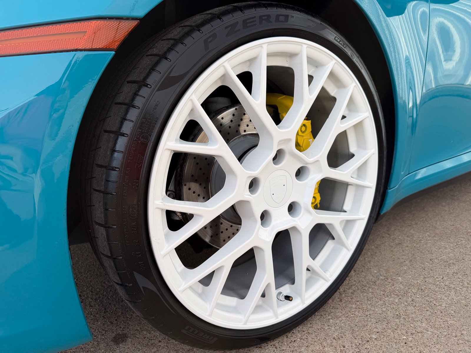 Used 2021 Porsche 911 Carrera RWD image 41