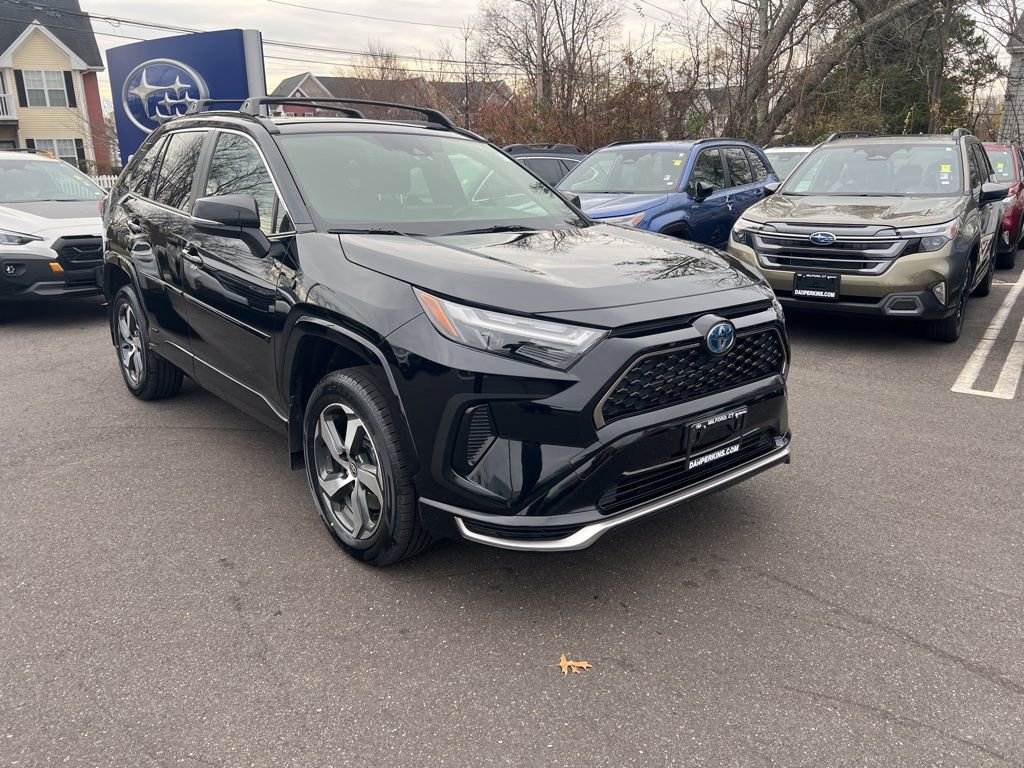 Used 2023 Toyota RAV4 SE image 7