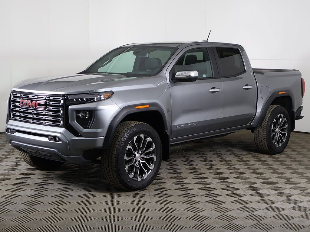 Used 2023 GMC Canyon Denali image 12