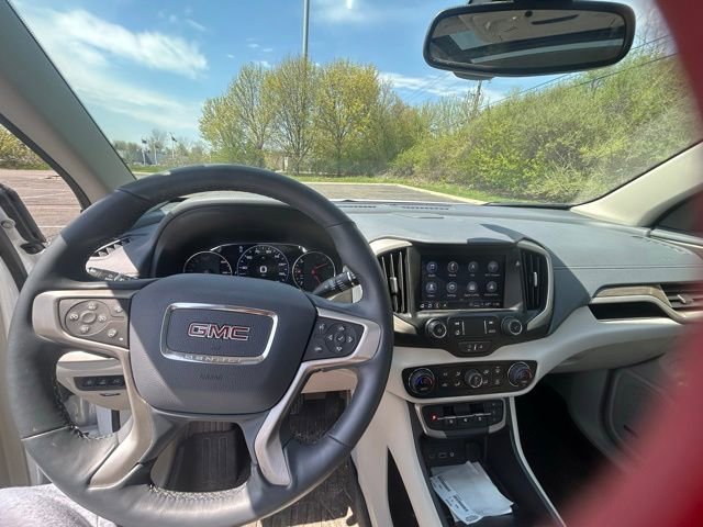 Used 2023 GMC Terrain Denali w/ Denali Premium Package AWD/4WD image 12