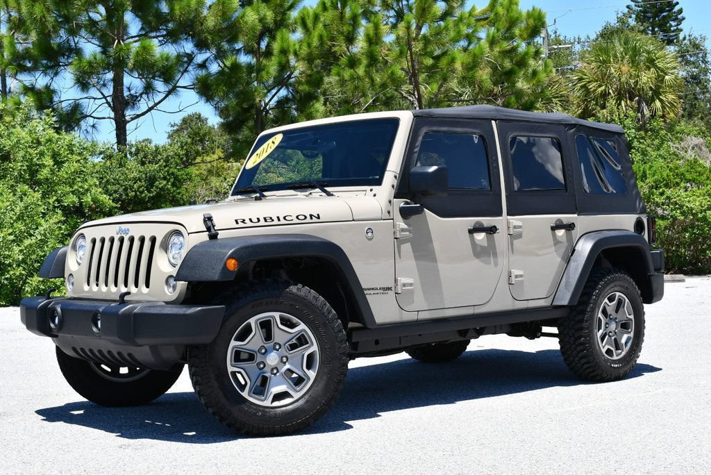 Used 2018 Jeep Wrangler Unlimited Rubicon w/ Connectivity Group AWD/4WD image 21