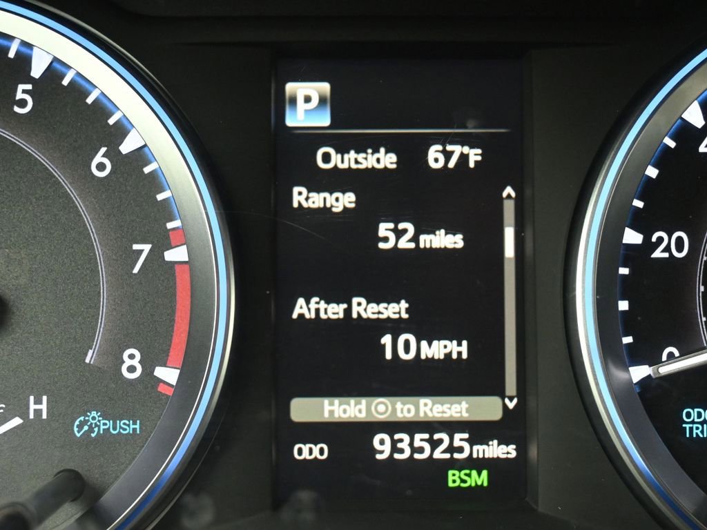 Certified 2019 Toyota Highlander XLE AWD/4WD image 16