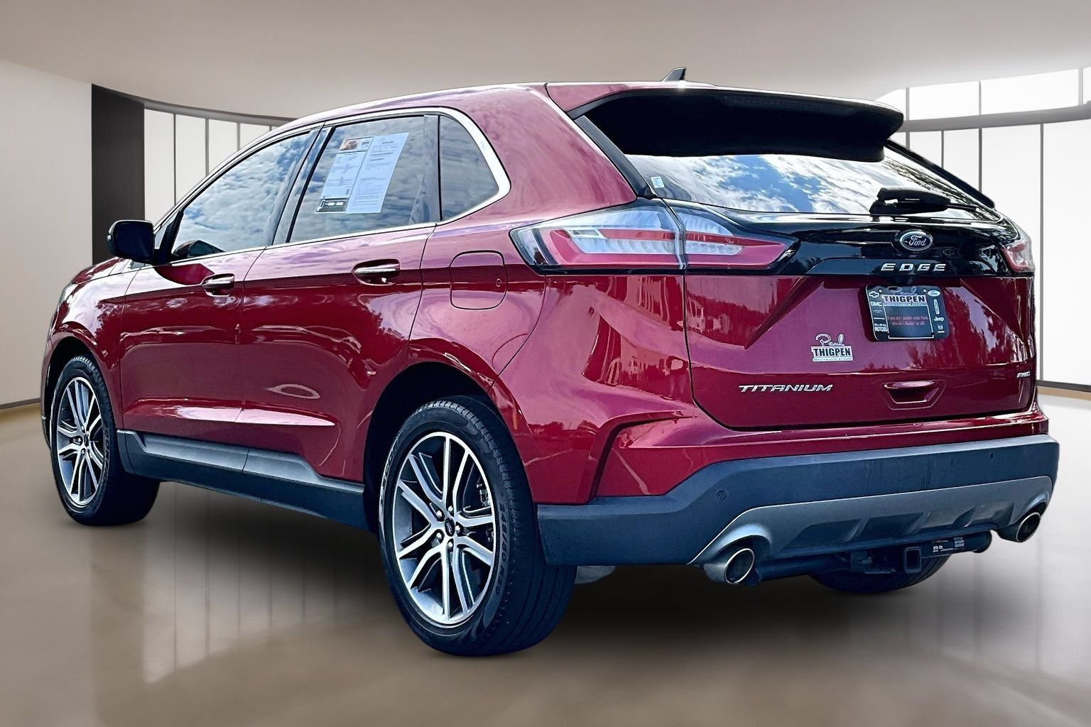 Used 2024 Ford Edge Titanium AWD/4WD image 5