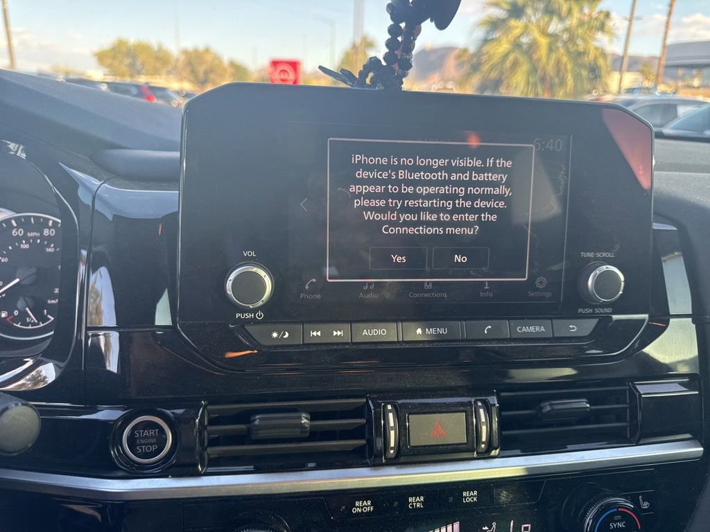 Used 2024 Nissan Pathfinder SV AWD/4WD image 18