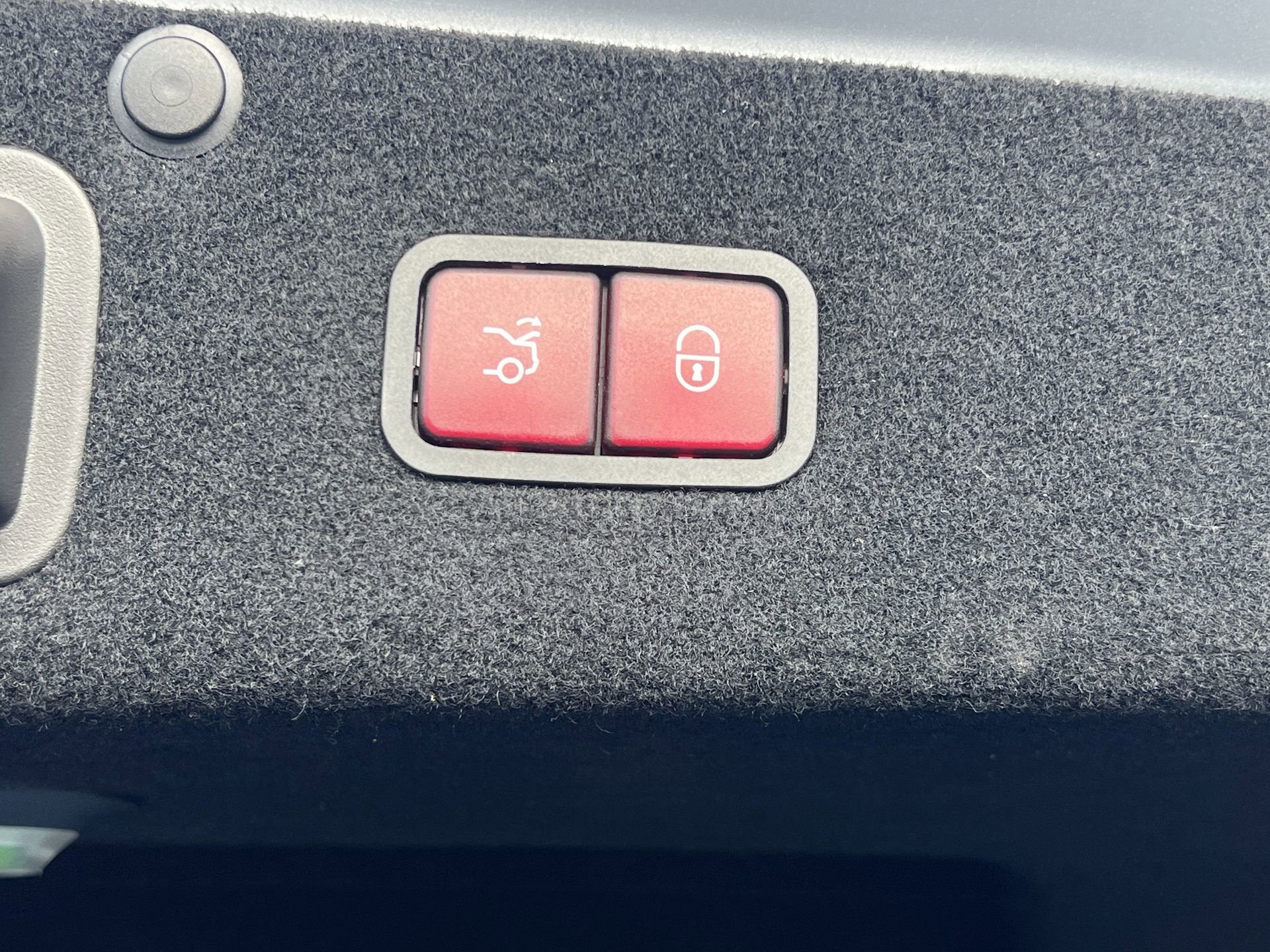 Used 2018 Mercedes-Benz S 450 Sedan image 24