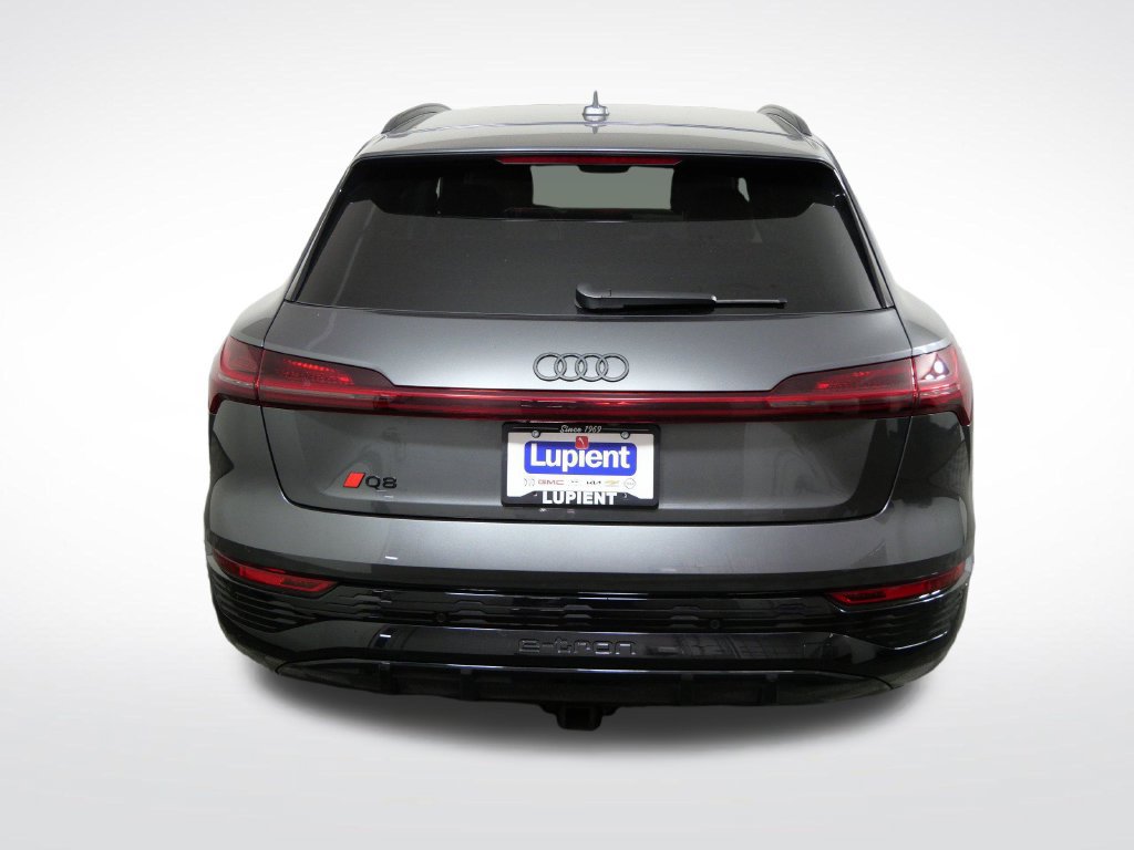 Used 2024 Audi Q8 e-tron Prestige AWD/4WD image 4