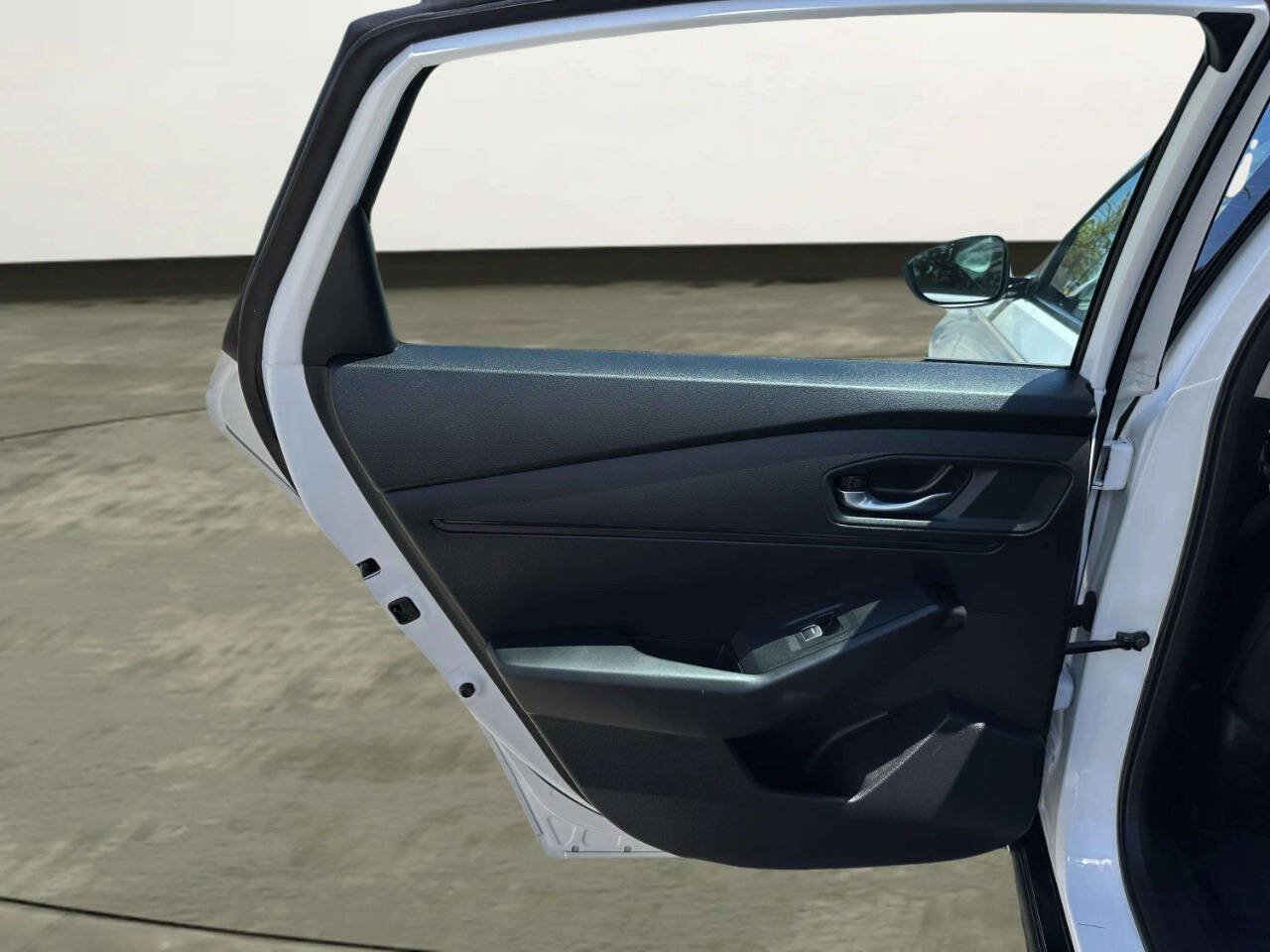 Used 2024 Honda Accord EX-L image 12