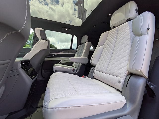 New 2026 Cadillac Escalade IQ Luxury 1 AWD/4WD image 14