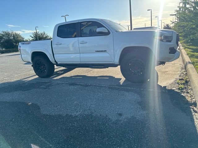 Certified 2022 Toyota Tacoma TRD Sport w/ TRD Premium Sport Package AWD/4WD image 24