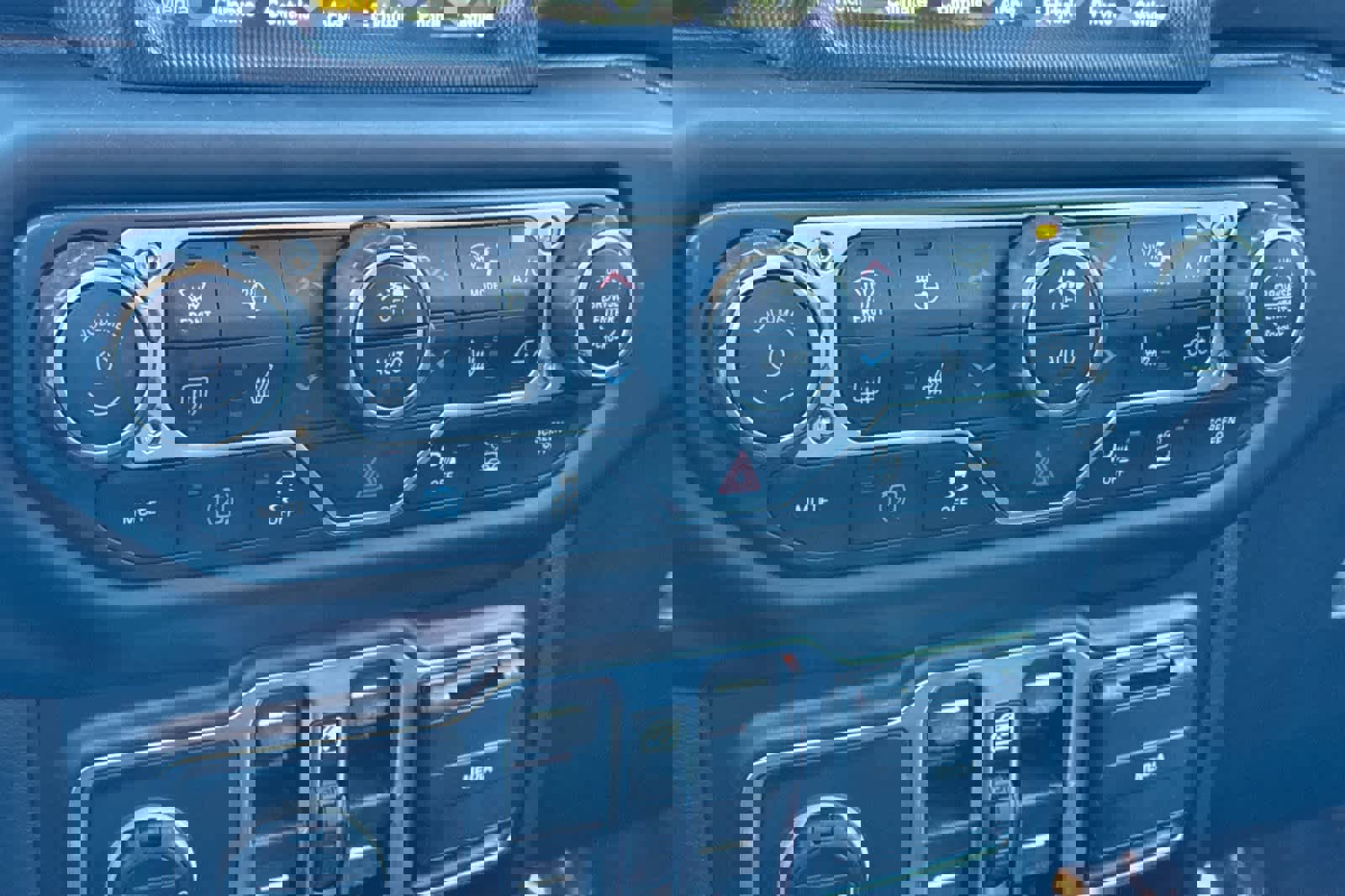 Used 2021 Jeep Wrangler Unlimited Rubicon 4xe w/ Cold Weather Group image 23