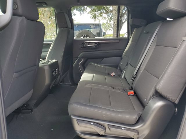 New 2026 Chevrolet Suburban LS RWD image 6