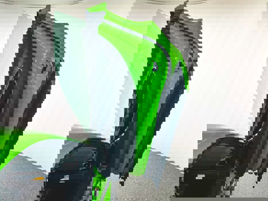 New 2025 McLaren Artura image 35