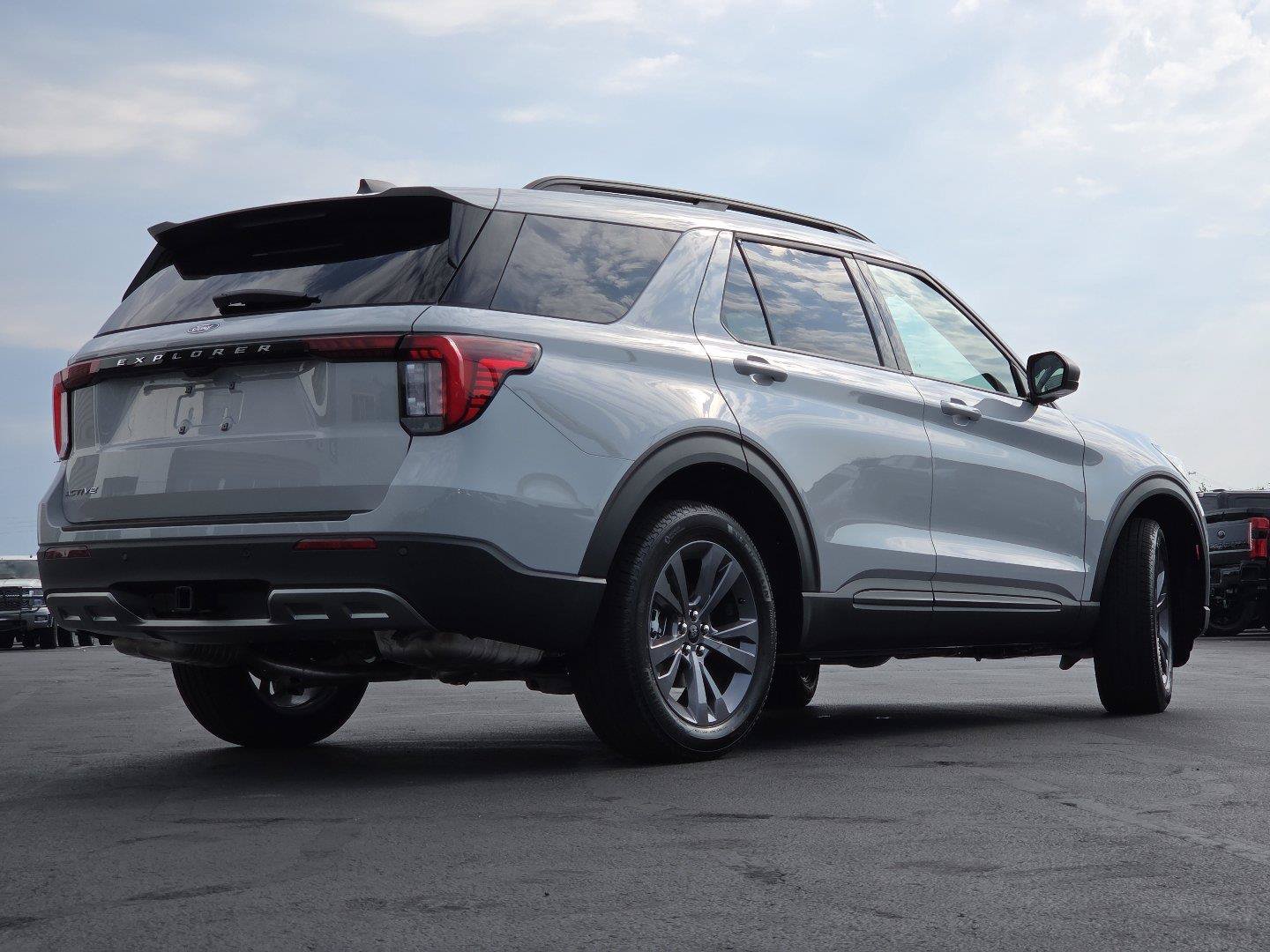New 2027 Ford Explorer Active w/ Active Comfort Package AWD/4WD image 15