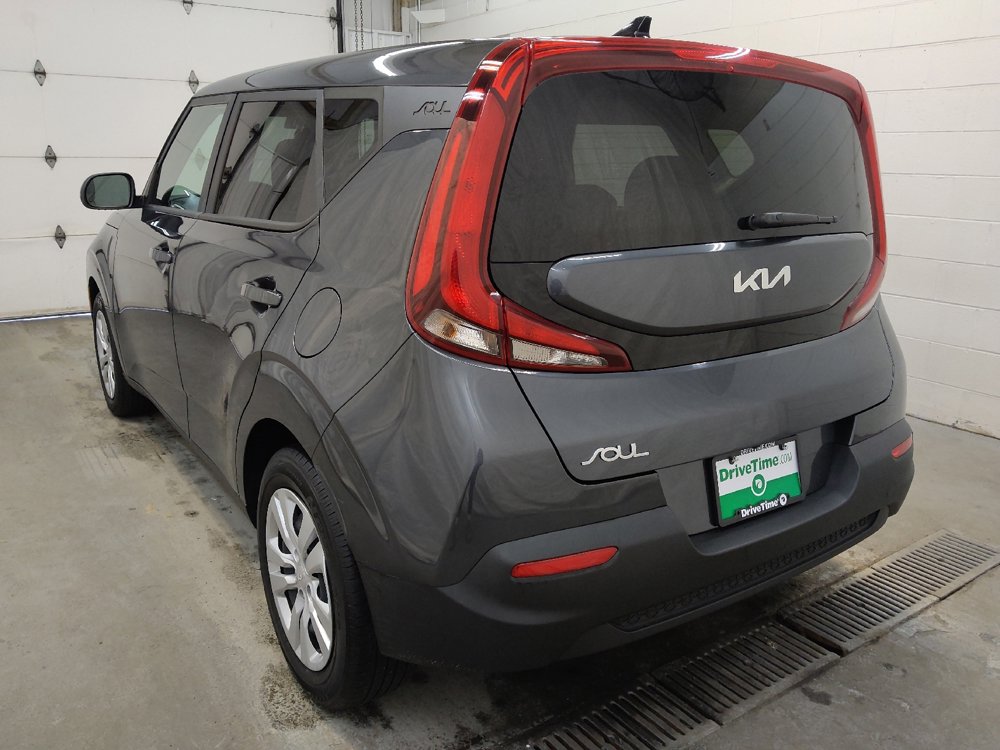 Used 2022 Kia Soul LX image 5