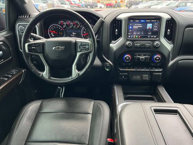 Used 2021 Chevrolet Silverado 1500 LT Trail Boss w/ Convenience Package II image 3