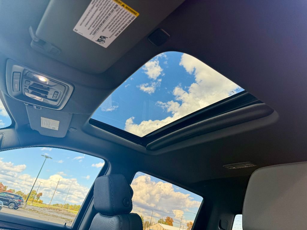 New 2026 GMC Sierra 1500 SLT w/ SLT Premium Package image 22