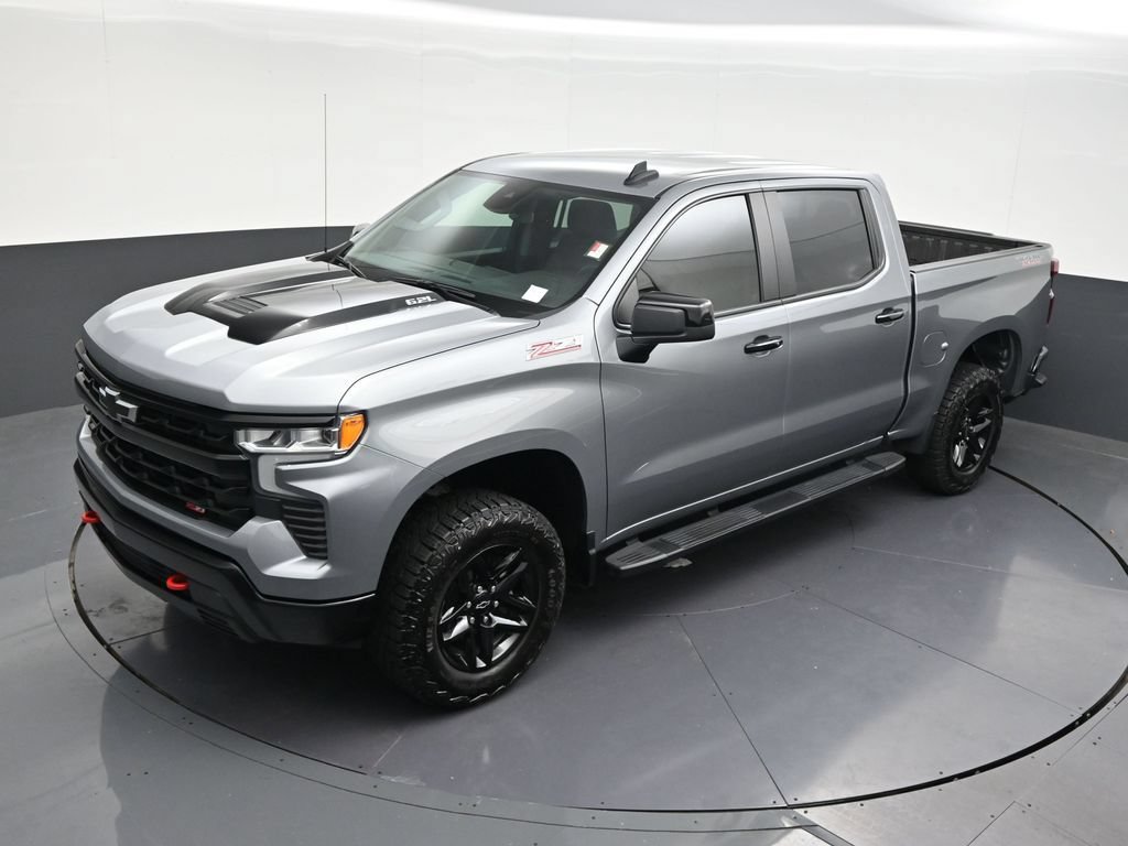 Used 2024 Chevrolet Silverado 1500 LT Trail Boss w/ Convenience Package II AWD/4WD image 17