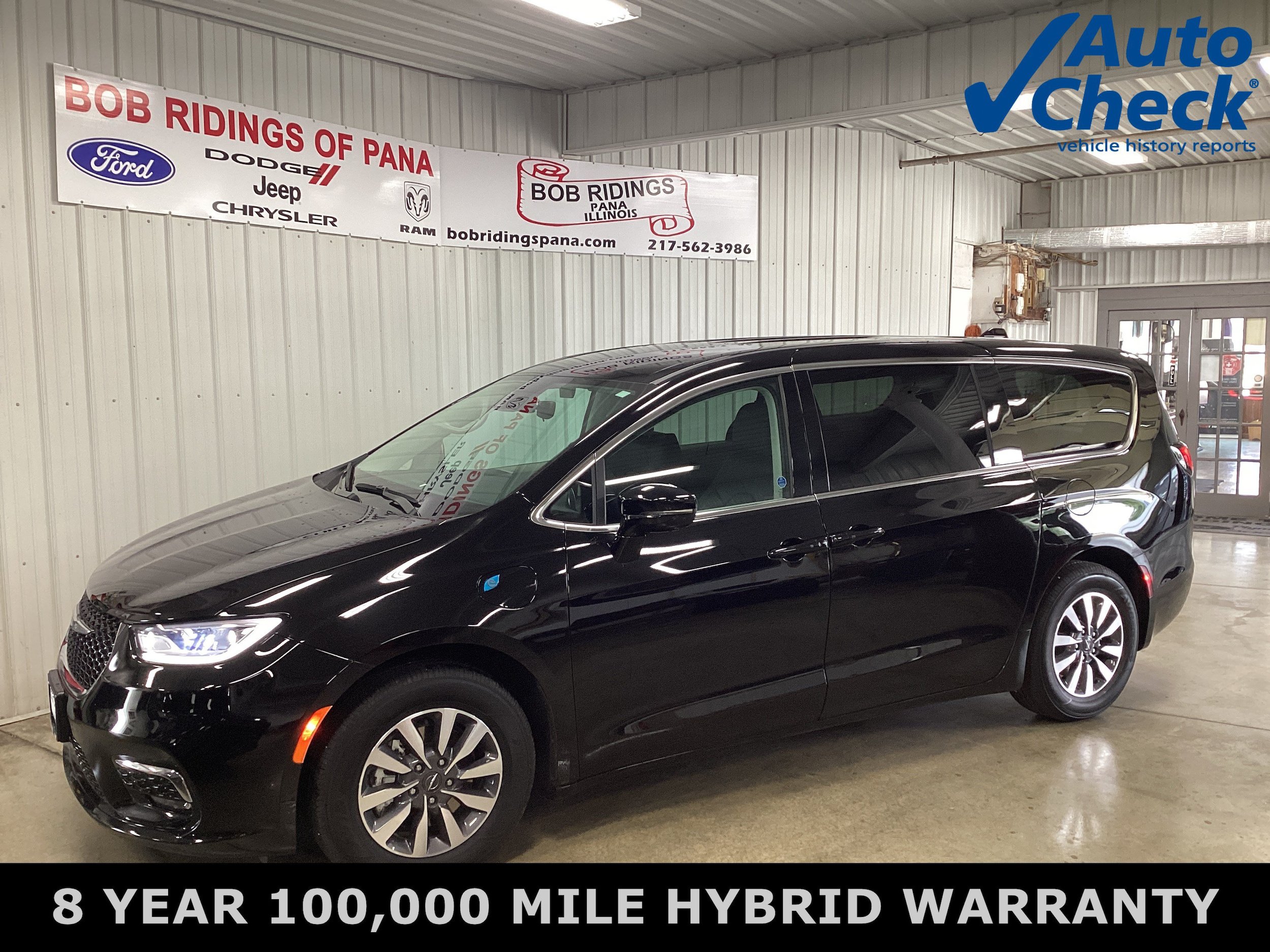 Used 2024 Chrysler Pacifica Limited