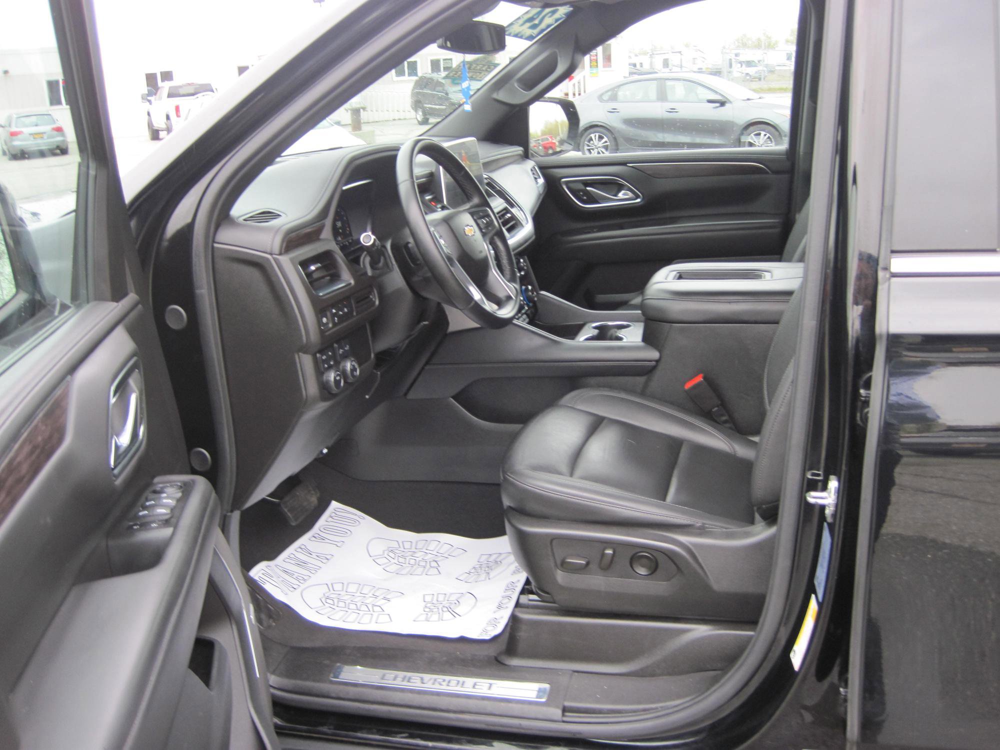 Used 2024 Chevrolet Tahoe LT AWD/4WD image 13