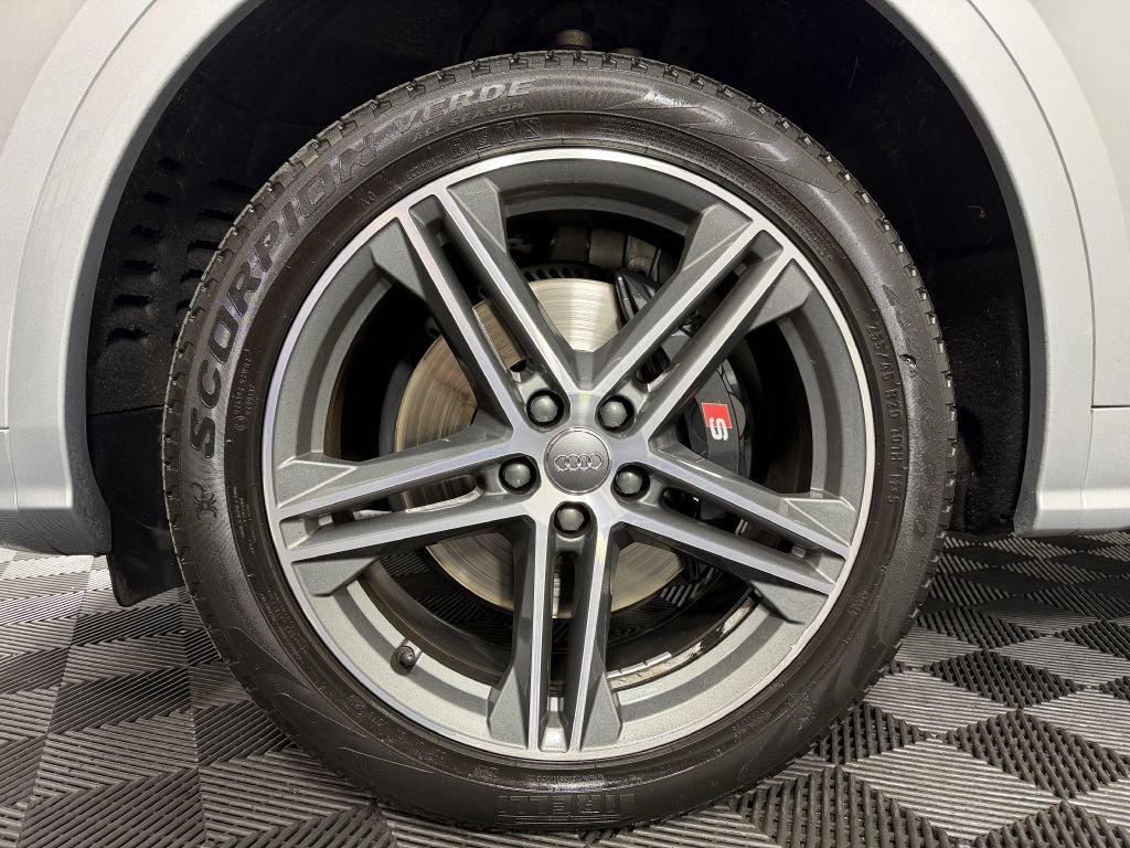 Used 2018 Audi SQ5 Premium Plus w/ Navigation Package AWD/4WD image 61