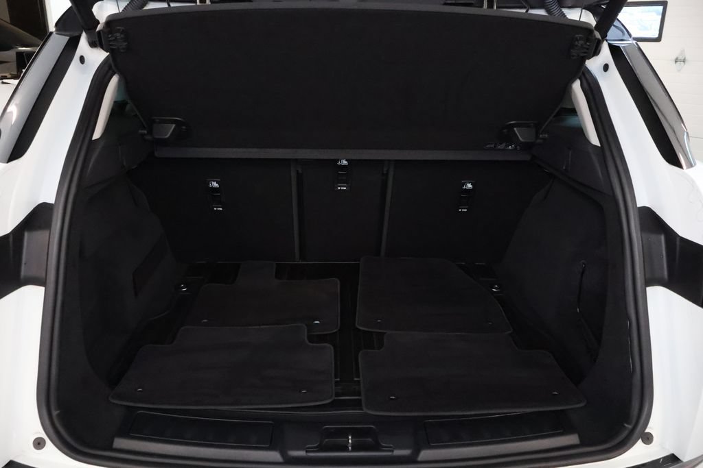 Used 2020 Land Rover Range Rover Evoque S AWD/4WD image 16