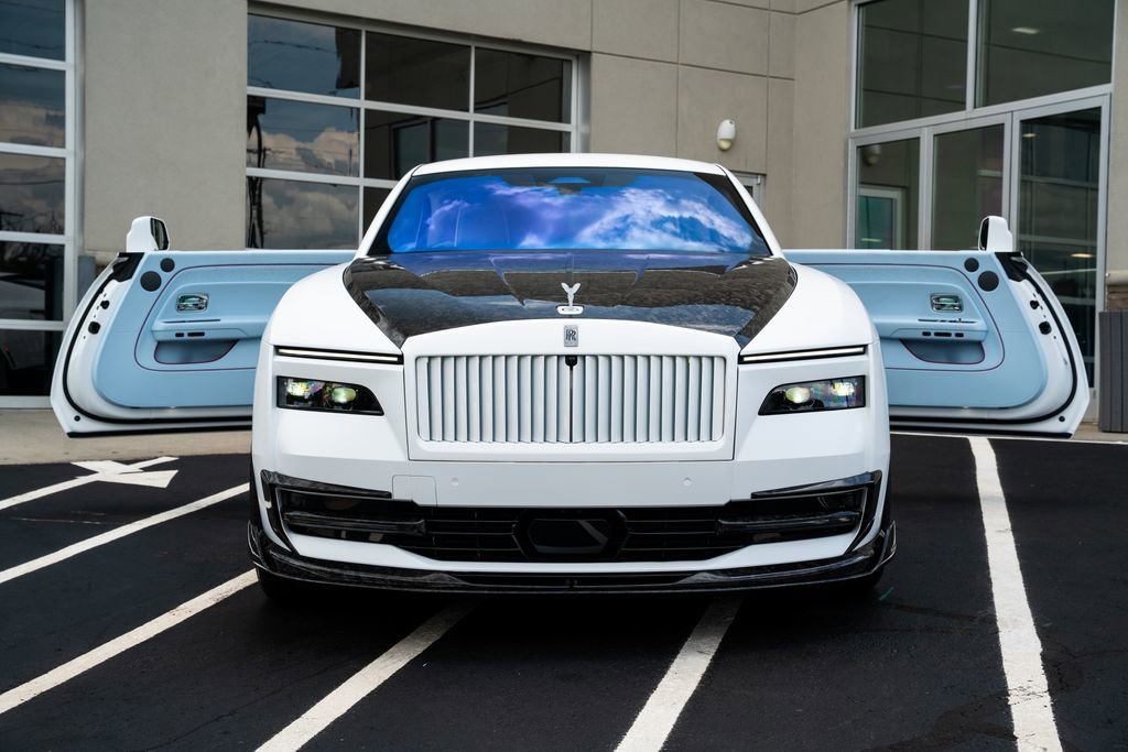 Used 2024 Rolls-Royce Spectre w/ Spectre Launch Package AWD/4WD image 4