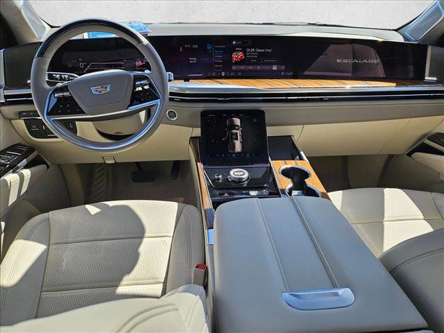 Used 2025 Cadillac Escalade Premium Luxury Platinum w/ LPO, Floor Liner Package AWD/4WD image 17
