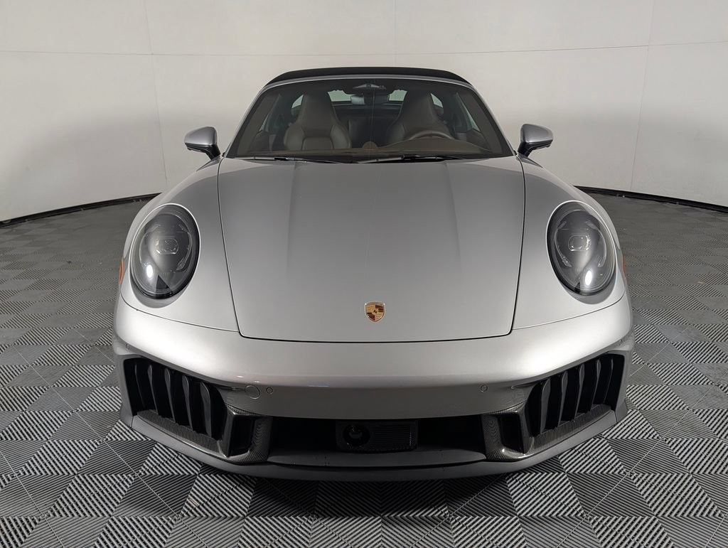 Certified 2026 Porsche 911 Targa 4 GTS AWD/4WD image 10