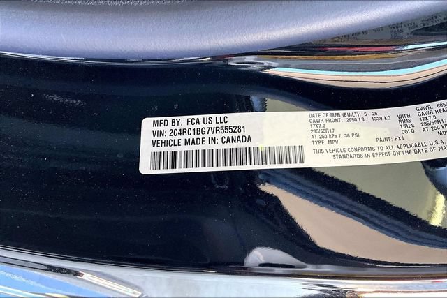 New 2027 Chrysler Pacifica Select FWD image 13