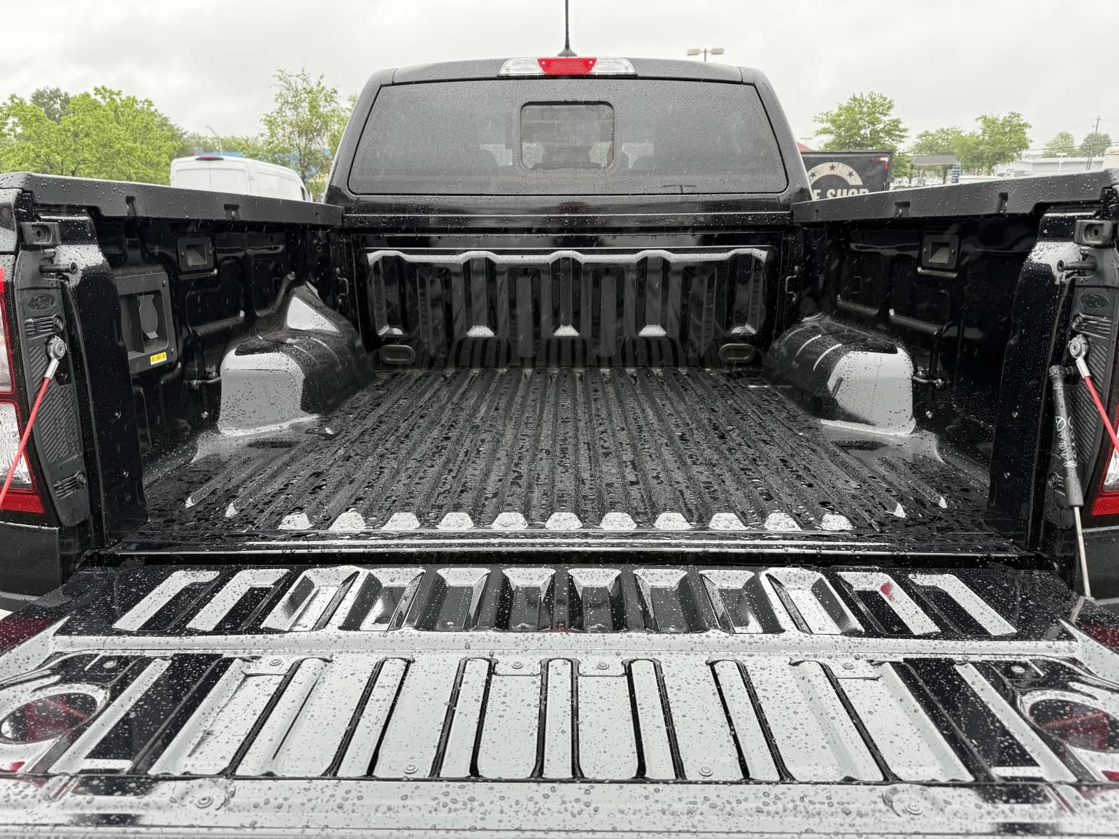 New 2025 Ford Ranger XLT w/ FX4 Off-Road Package AWD/4WD image 11