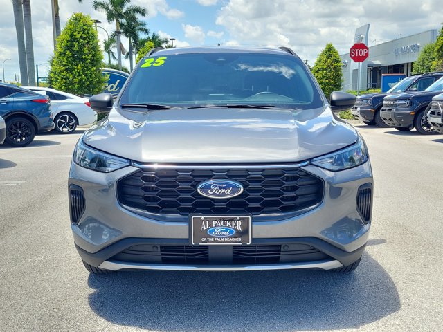 Certified 2025 Ford Escape ST-Line FWD image 2