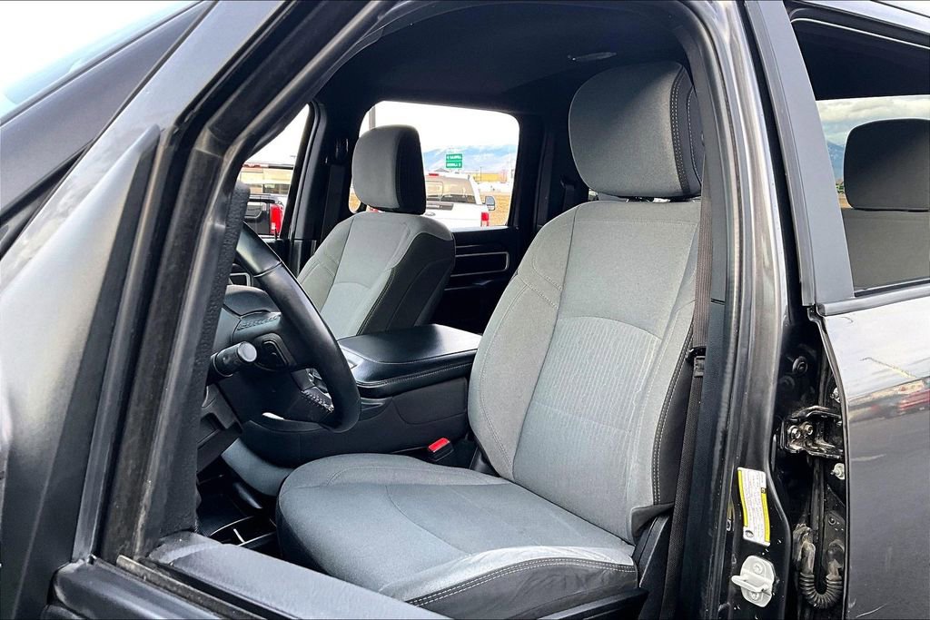 Used 2024 RAM 3500 Big Horn image 26