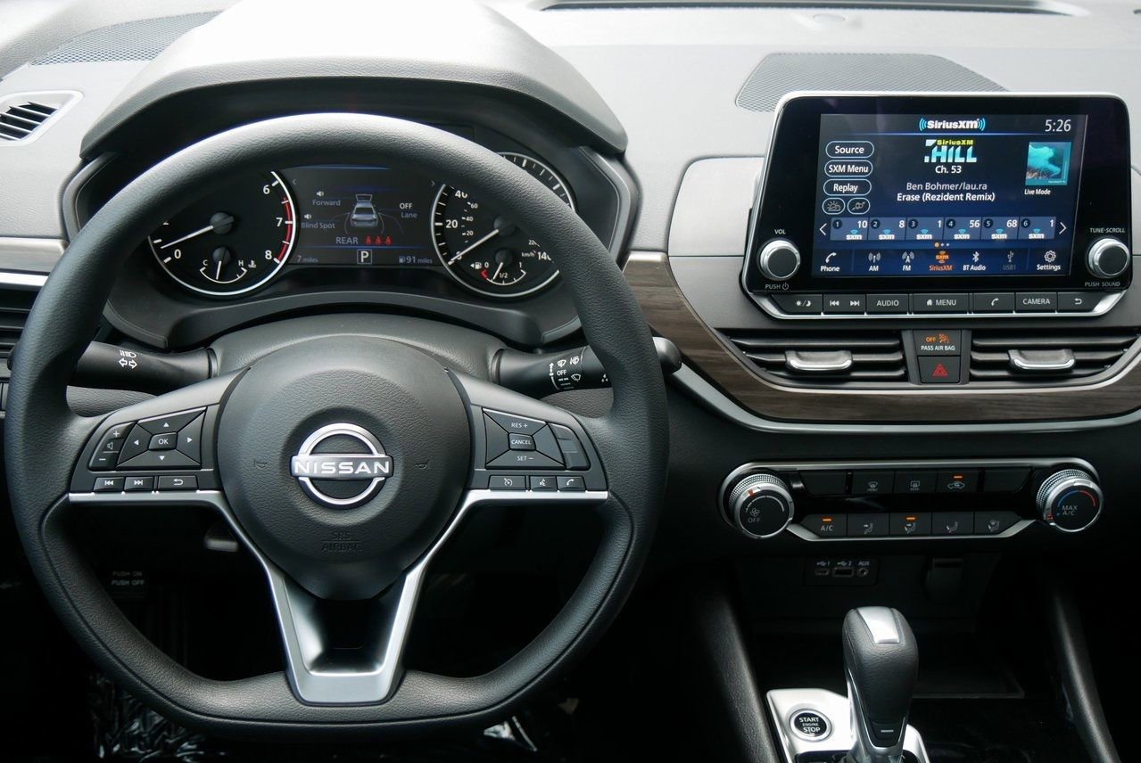 Certified 2024 Nissan Altima 2.5 SV image 12