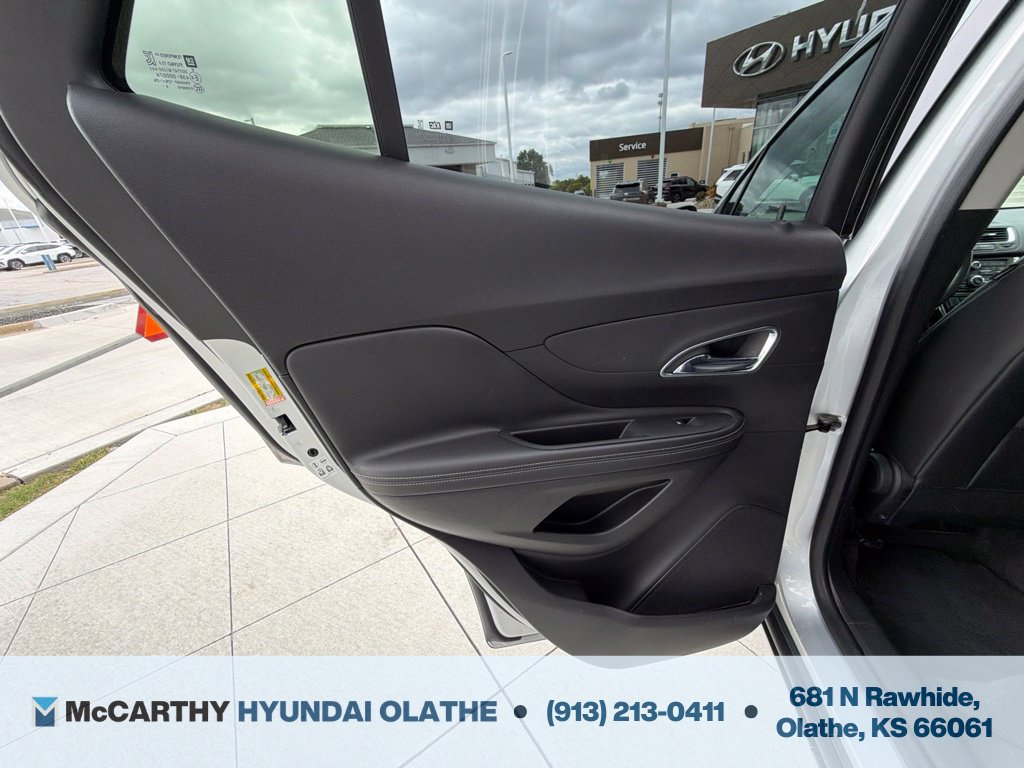 Used 2016 Buick Encore Convenience FWD image 21