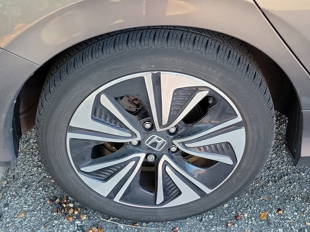 Used 2018 Honda Civic EX-T image 19