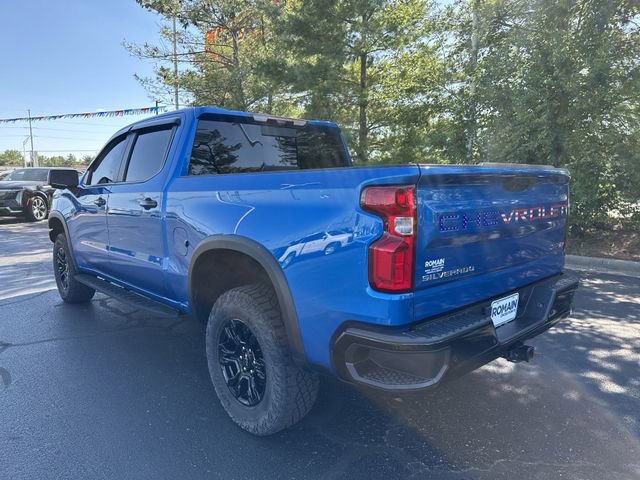 Used 2023 Chevrolet Silverado 1500 ZR2 w/ Technology Package AWD/4WD image 3