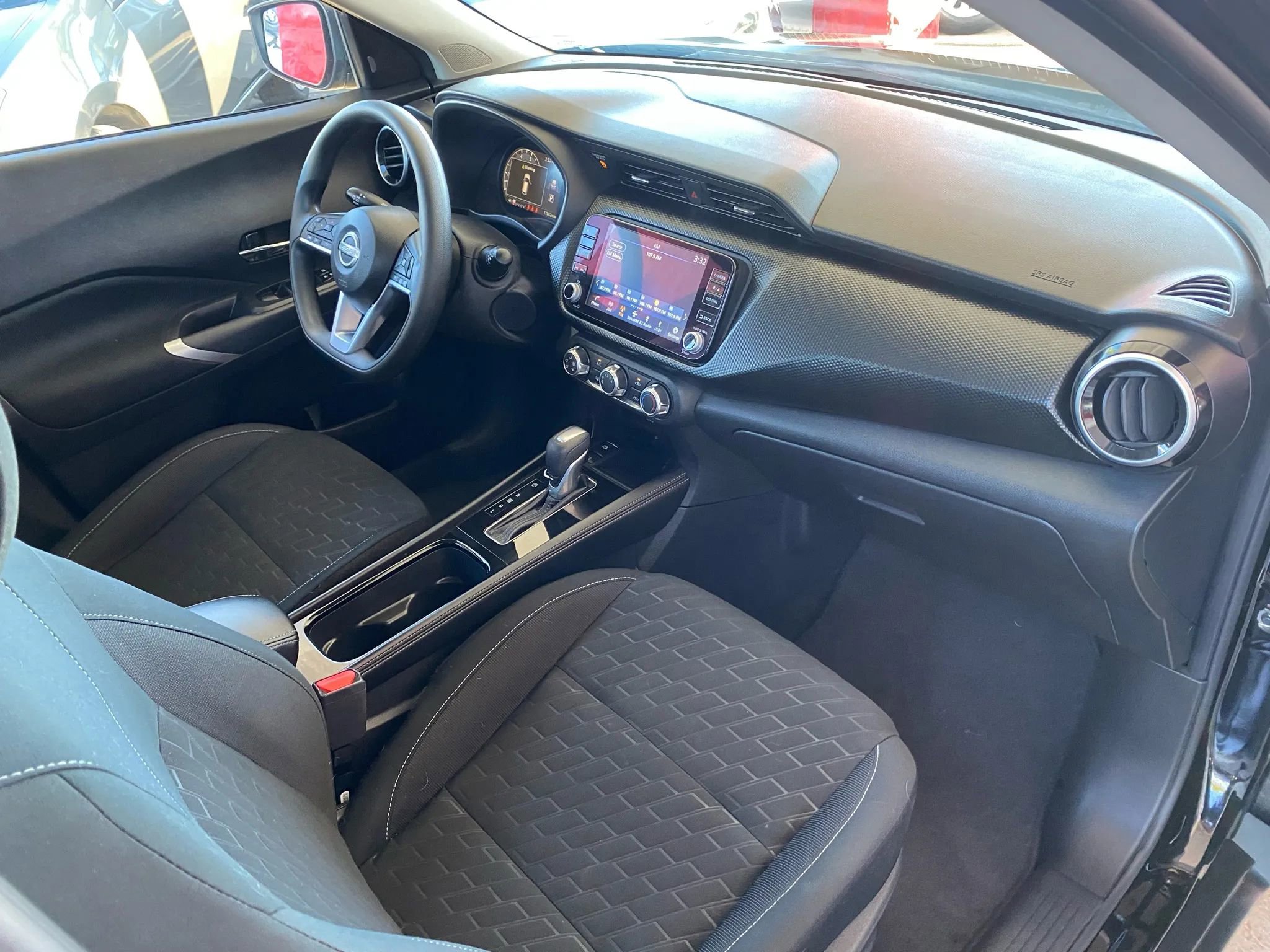 Used 2023 Nissan Kicks SV image 7