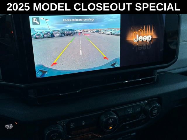 New 2025 Jeep Gladiator Sport AWD/4WD image 32