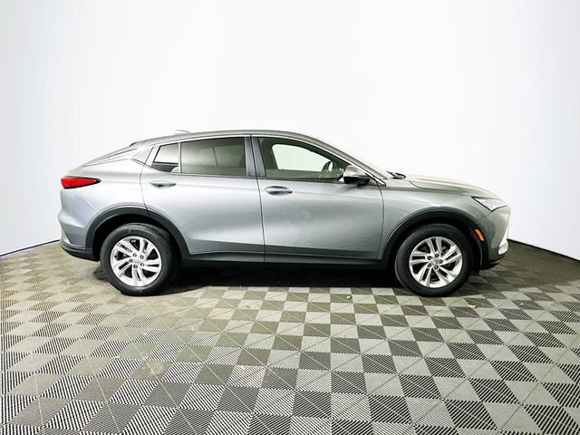 Used 2025 Buick Envista Preferred image 9