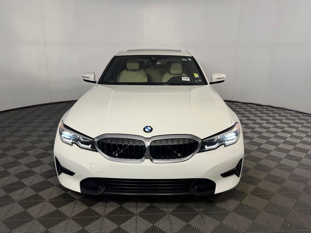 Used 2021 BMW 330i Sedan RWD image 4