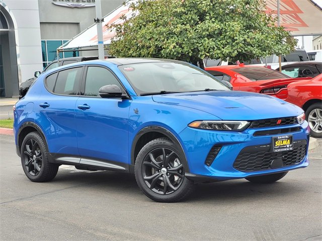 Used 2024 Dodge Hornet R/T Plus w/ R/T Blacktop Package image 2