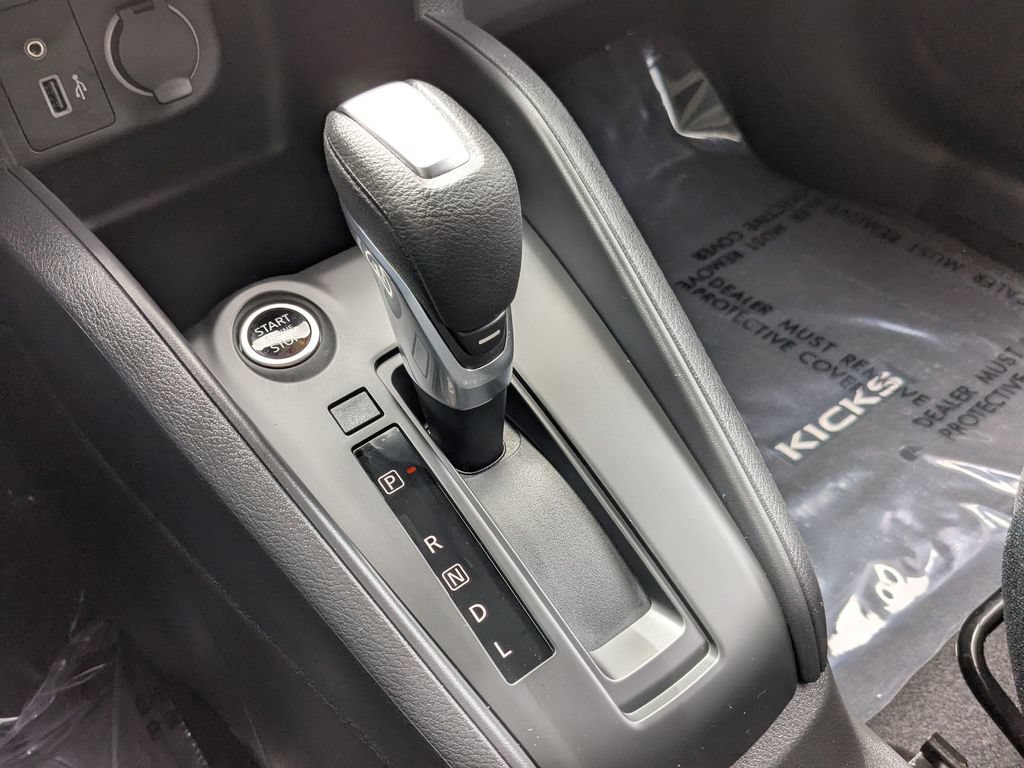 Used 2025 Nissan Kicks Play S FWD image 22