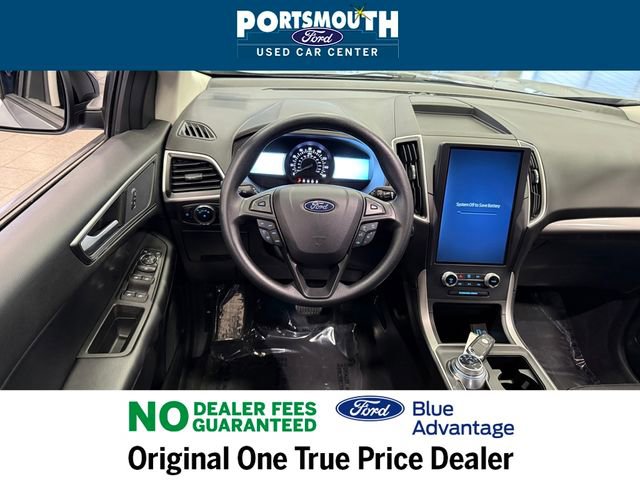Used 2024 Ford Edge SE w/ Black Appearance Package image 7