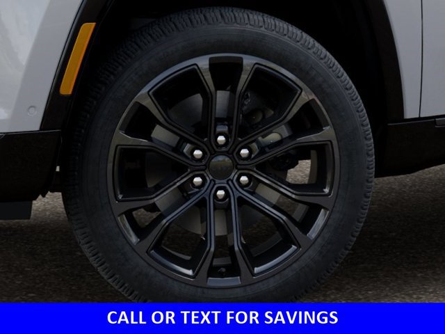 New 2026 Jeep Grand Wagoneer L Summit w/ 8-Passenger Seating Package AWD/4WD image 8