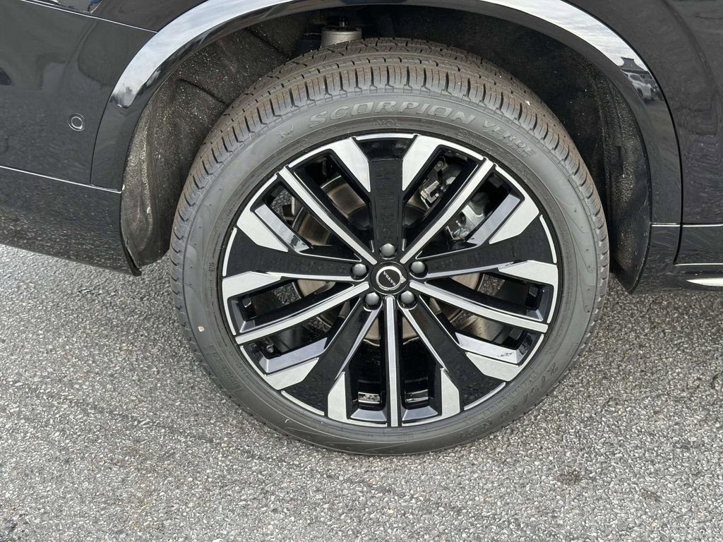 New 2026 Volvo XC90 B6 Ultra w/ Protection Package Premier image 24