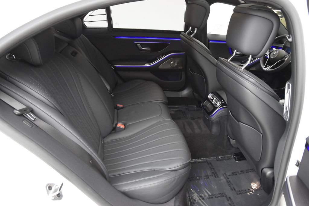 Certified 2022 Mercedes-Benz S 500 4MATIC image 18