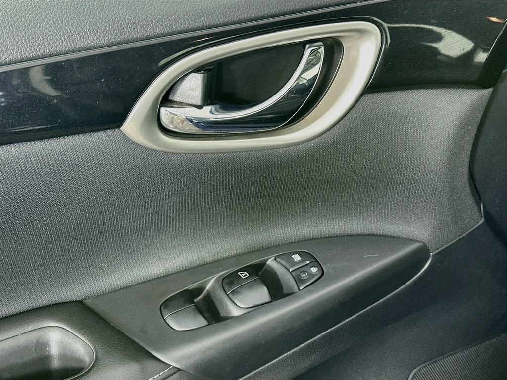 Used 2019 Nissan Sentra SV FWD image 23